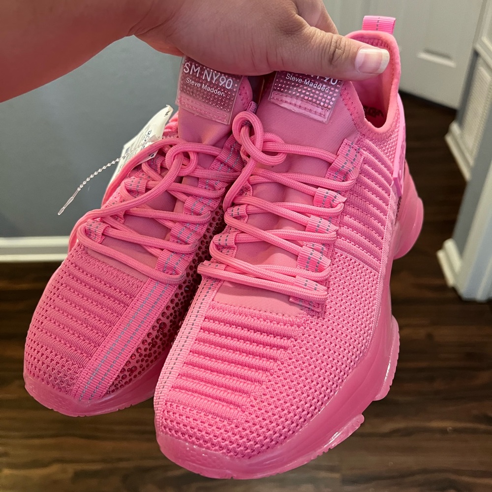 Steve Madden Hot Pink shoes
